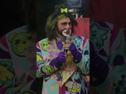 ¿Le gustan pensionadas a mi compadre? 🤔🥰