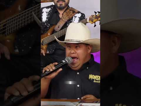 Panchito canta la de la "Casita" 🤣🎤