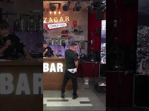 Alan Saldaña tiene a su vieja hasta en los calzones 👙