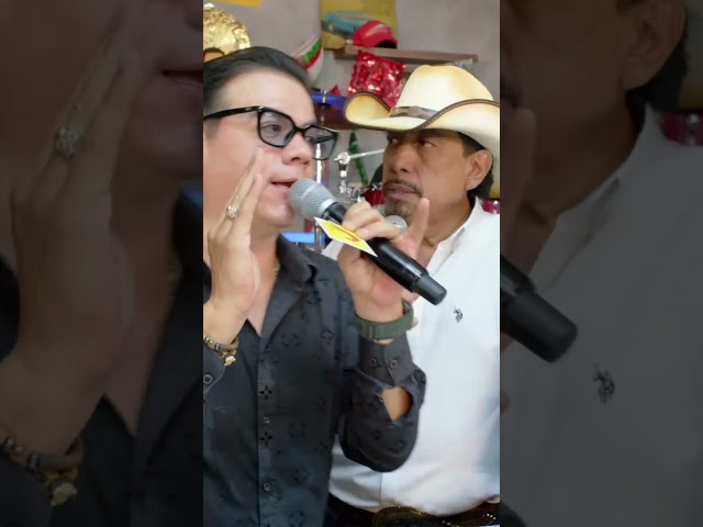 Mis compares la tienen bien doblada 🔥🤣